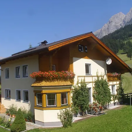 Haus Gschwendtner Пфаррверфен